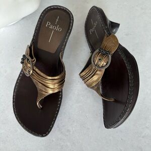 Mini heel sandal by Linea Paola